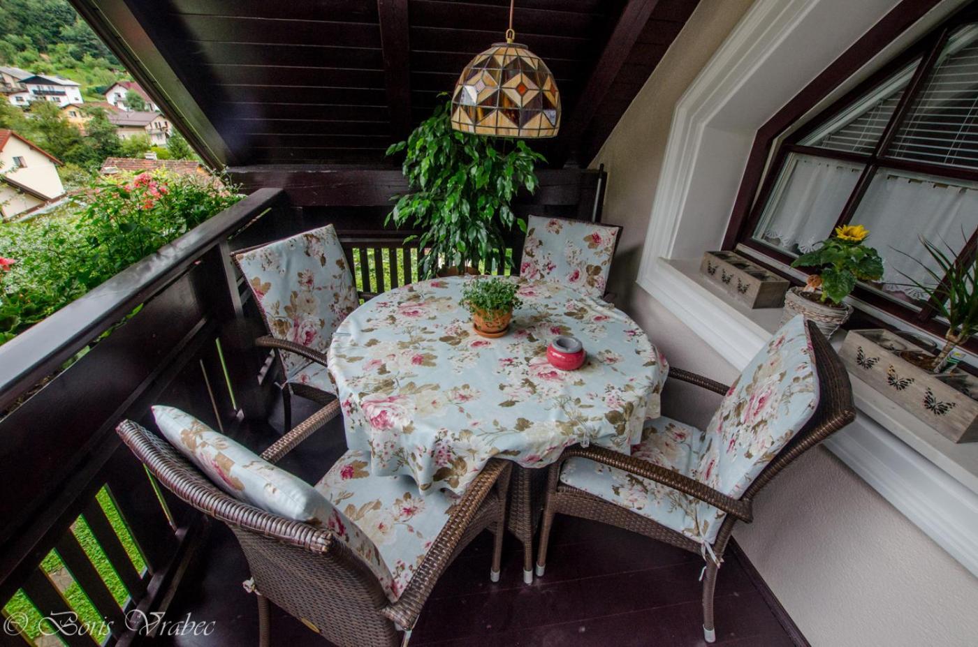 Apartmaji Urska Laško Esterno foto
