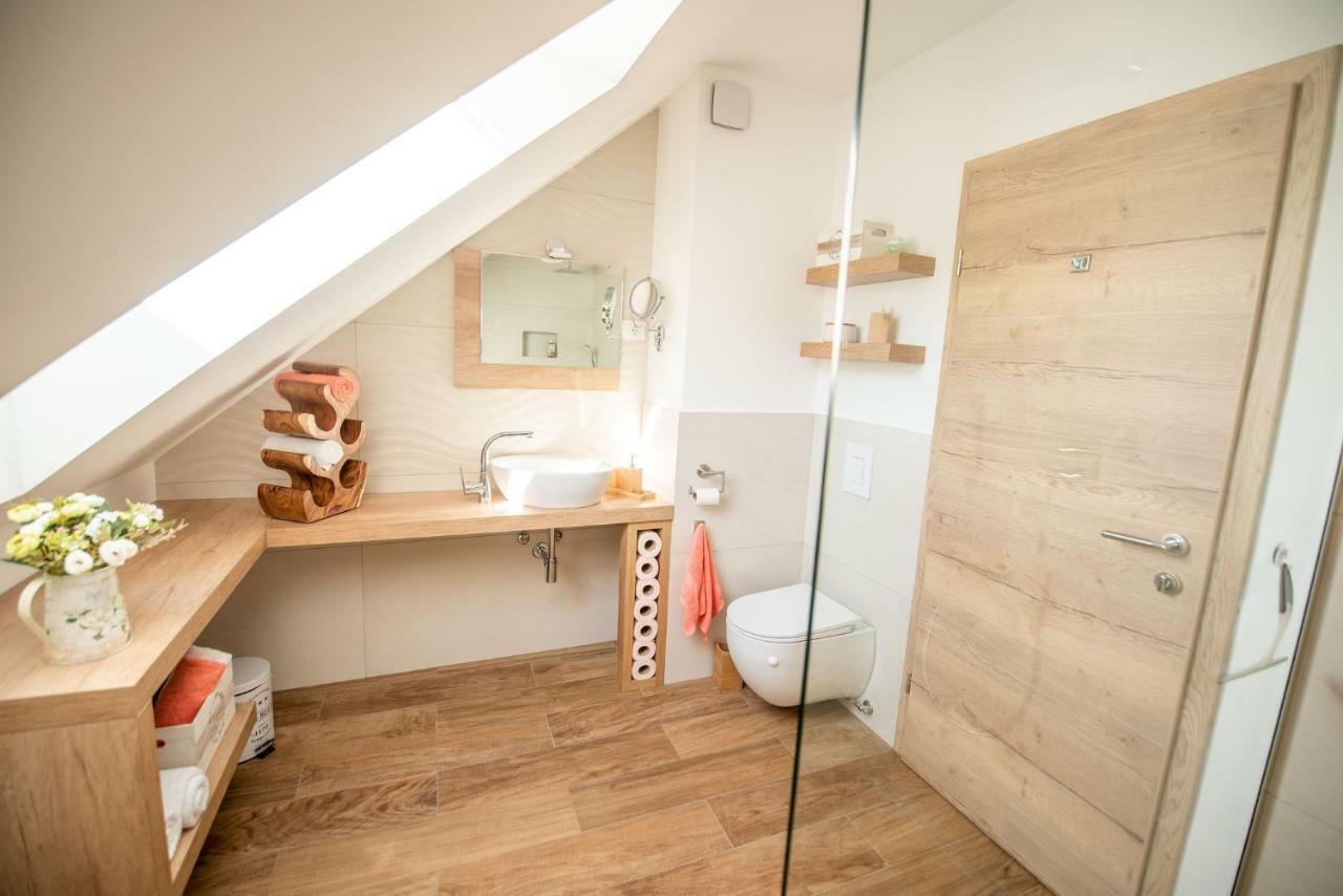 Apartmaji Urska Laško Esterno foto